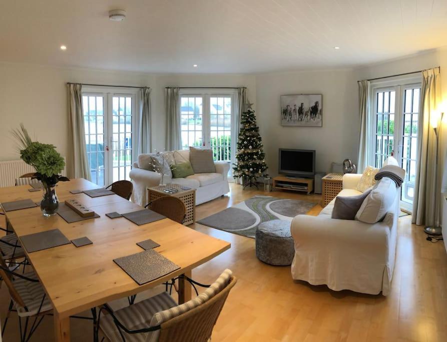 Holiday home Stunning New England Style Lakeside